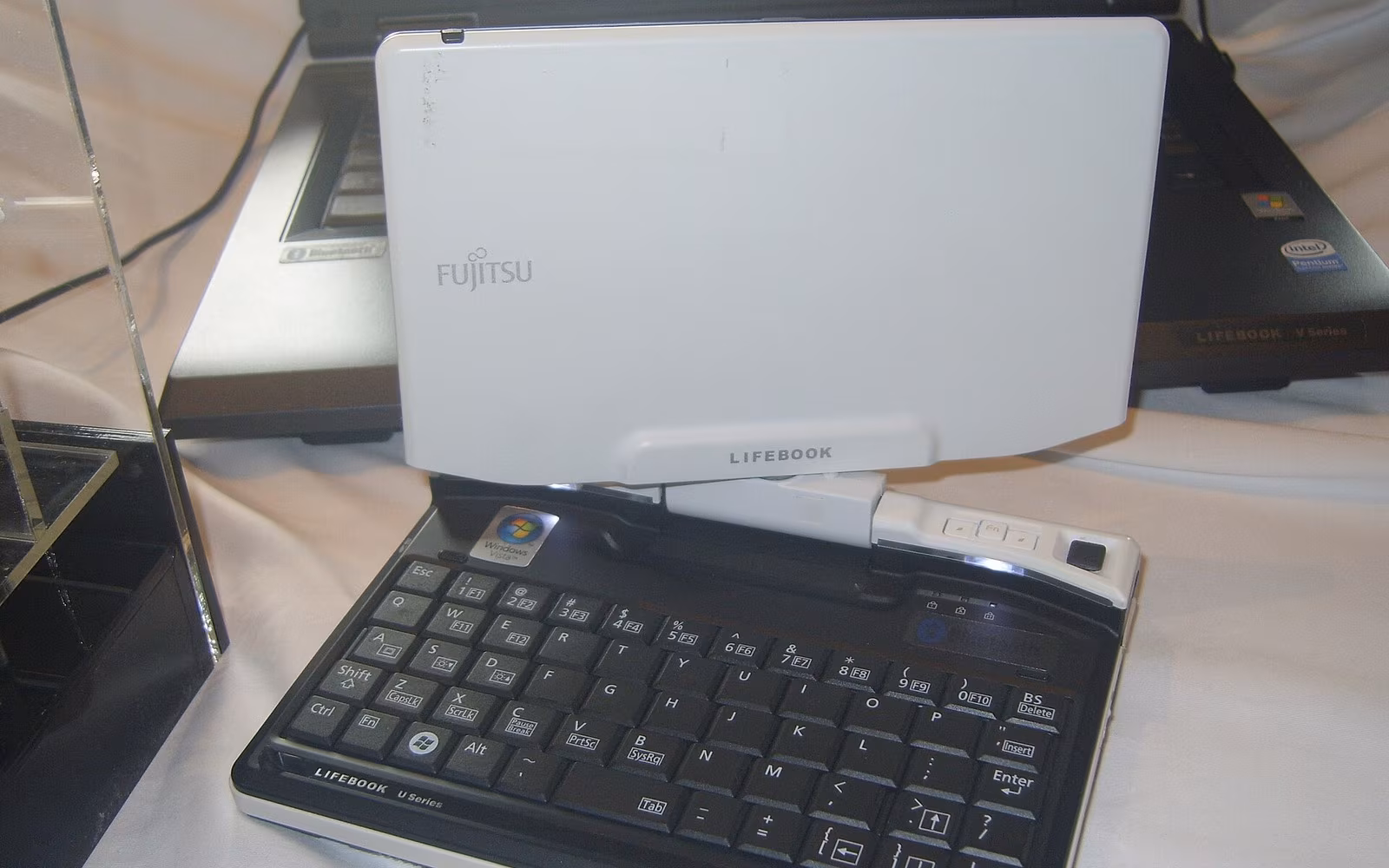 Kinh nghiệm kiểm tra laptop Fujitsu cũ trước khi mua Kinh nghiệm kiểm tra laptop Fujitsu cũ trước khi mua