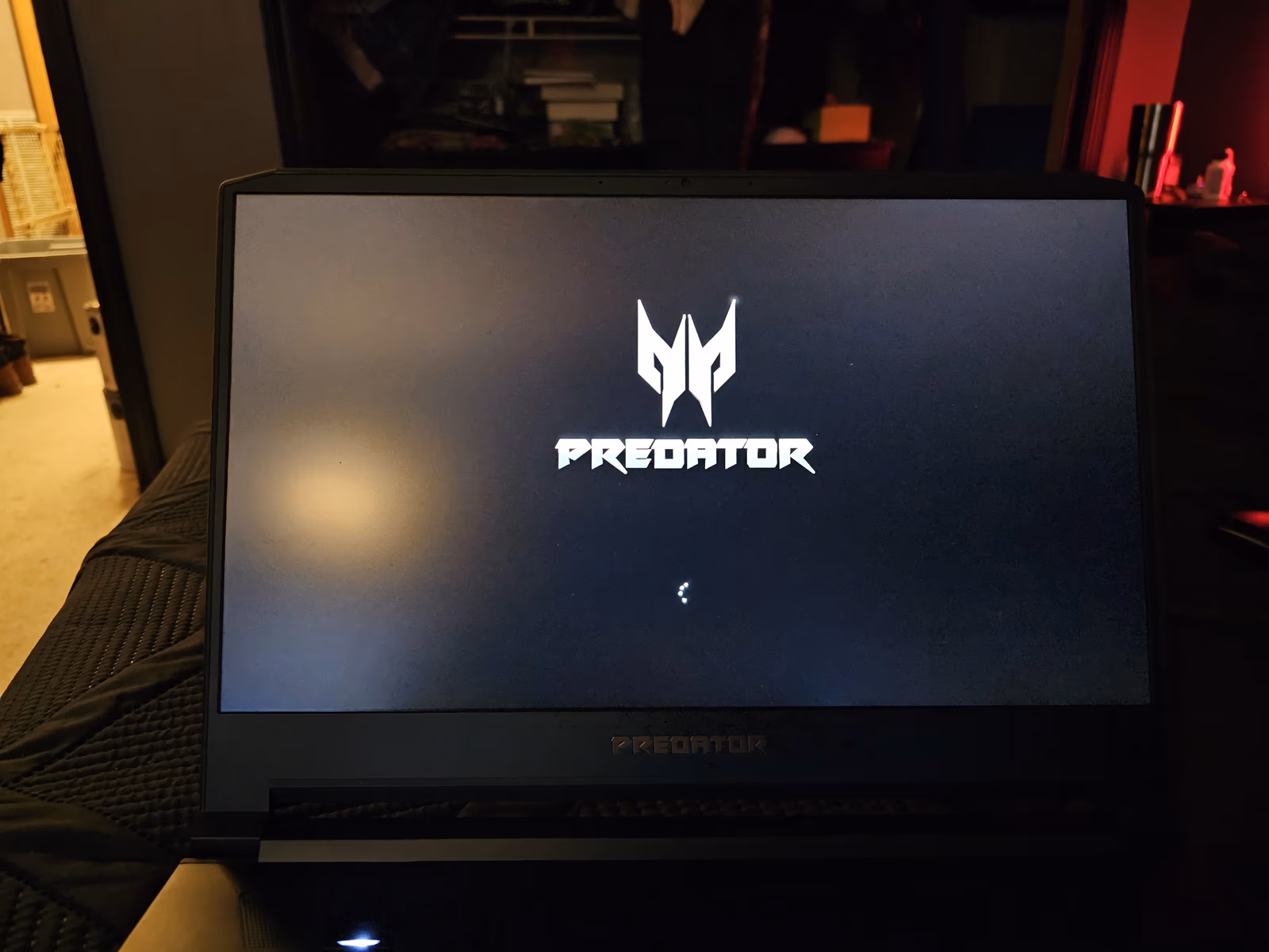 Acer Predator Triton 500 PT515 — ảnh đại diện