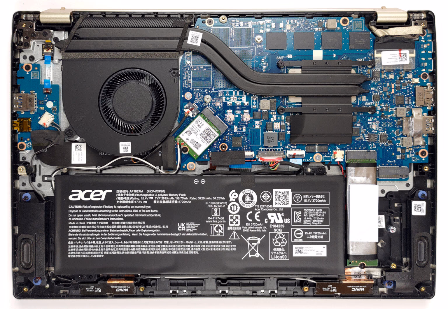 Acer Swift 3 — ảnh chi tiết 02 Acer Swift 3 — ảnh chi tiết 02