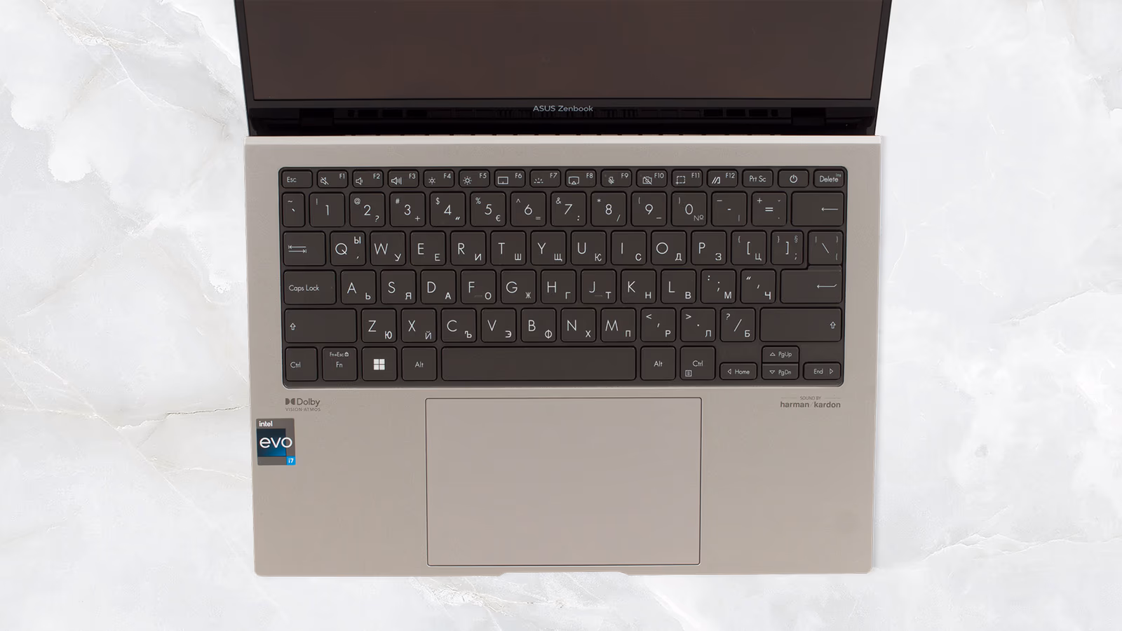 Asus ZenBook S 13 OLED UX5304 — ảnh chi tiết 04 Asus ZenBook S 13 OLED UX5304 — ảnh chi tiết 04