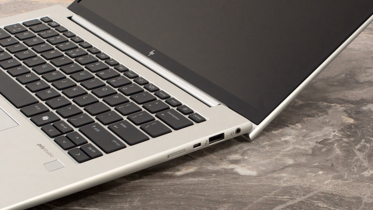 HP EliteBook 840 G5 — ảnh chi tiết 01 HP EliteBook 840 G5 — ảnh chi tiết 01
