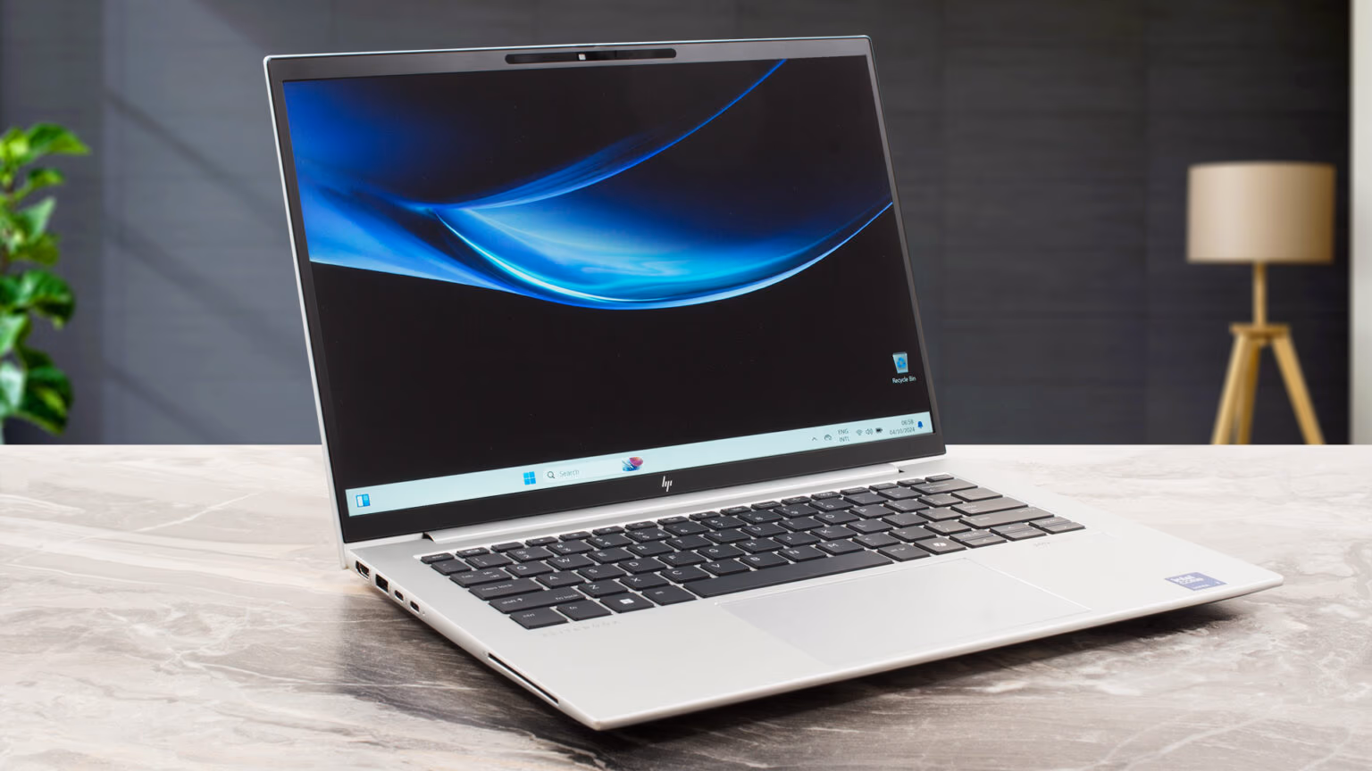 HP EliteBook 840 G7 — ảnh chi tiết 01 HP EliteBook 840 G7 — ảnh chi tiết 01
