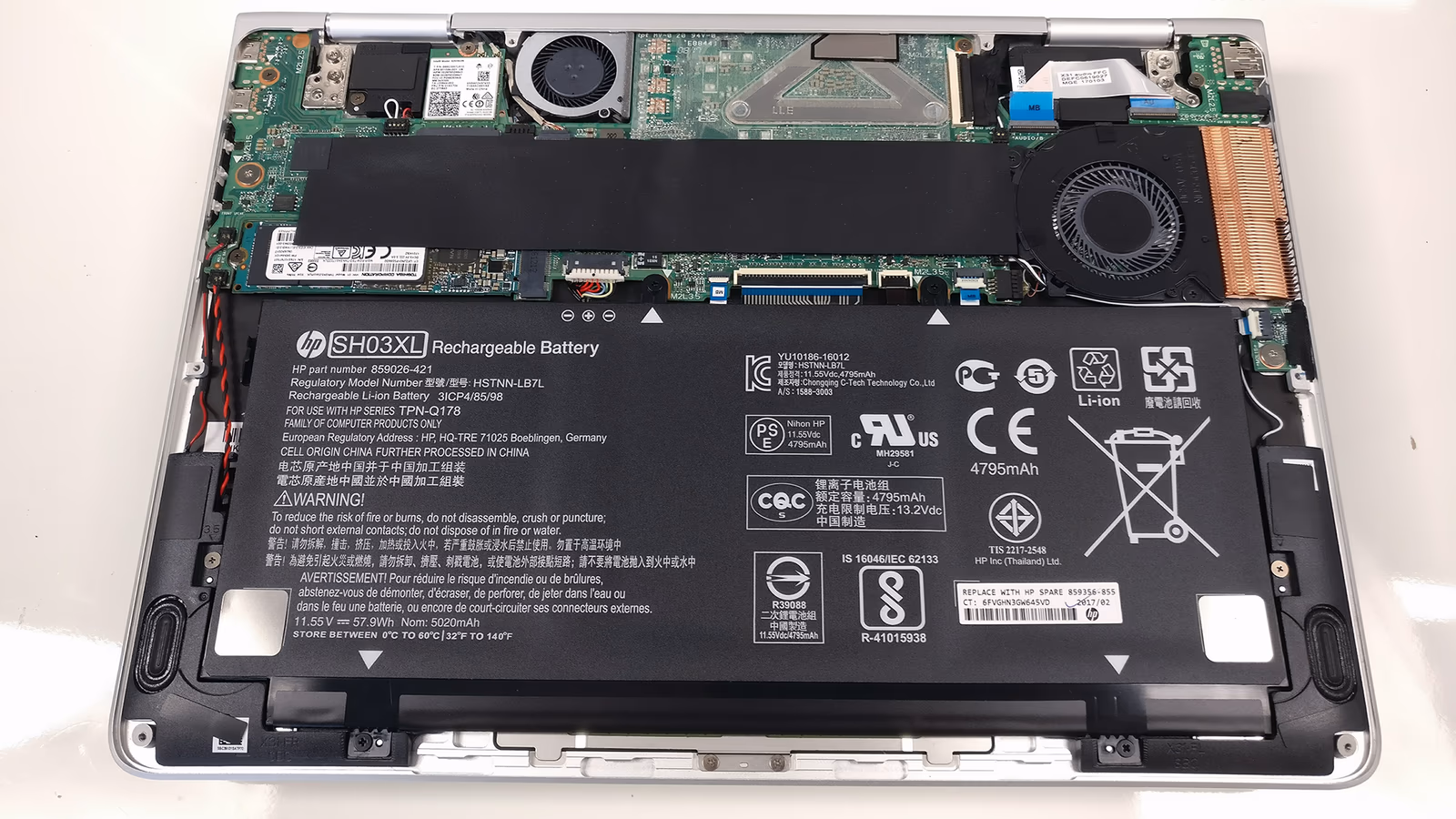 HP Spectre x360 13-ac000 — ảnh chi tiết 01 HP Spectre x360 13-ac000 — ảnh chi tiết 01