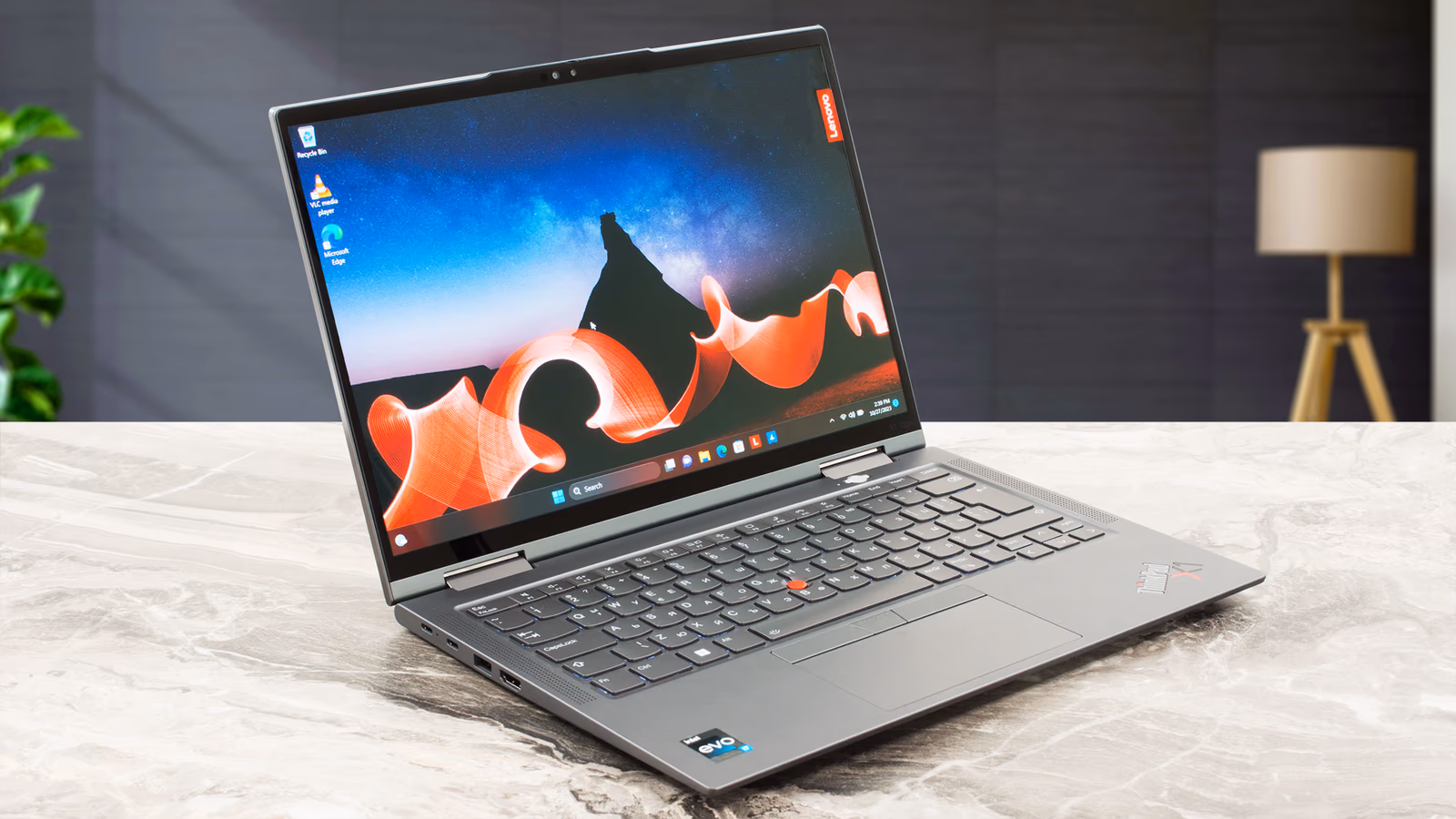 Lenovo ThinkPad X1 Carbon Gen 9 — ảnh chi tiết 04 Lenovo ThinkPad X1 Carbon Gen 9 — ảnh chi tiết 04