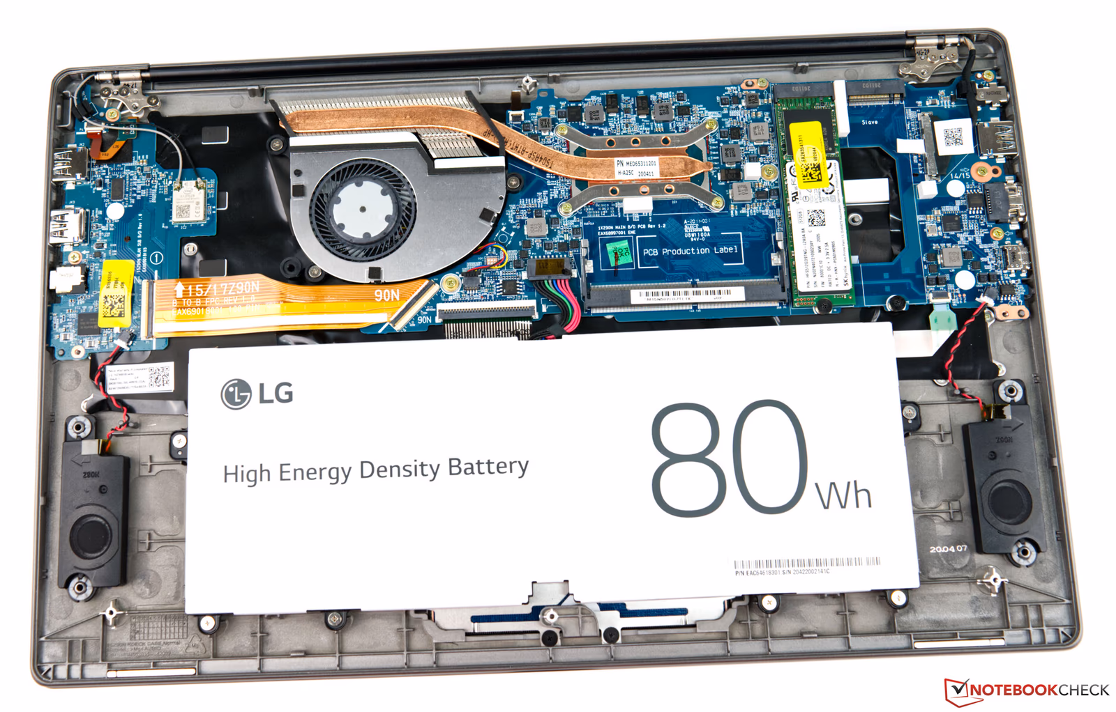 LG Gram 15 2018 — ảnh chi tiết 03