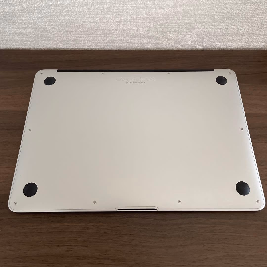 MacBook Air 13 2017 — ảnh chi tiết 01