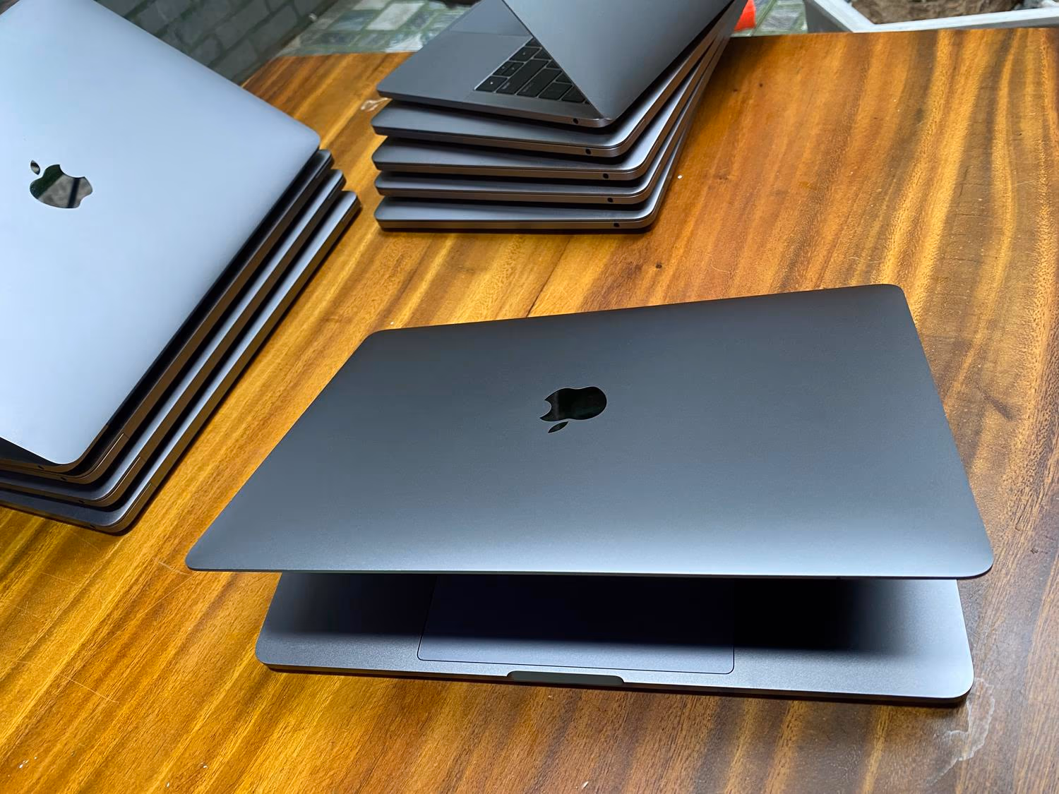 MacBook Pro 13 2017 — ảnh đại diện