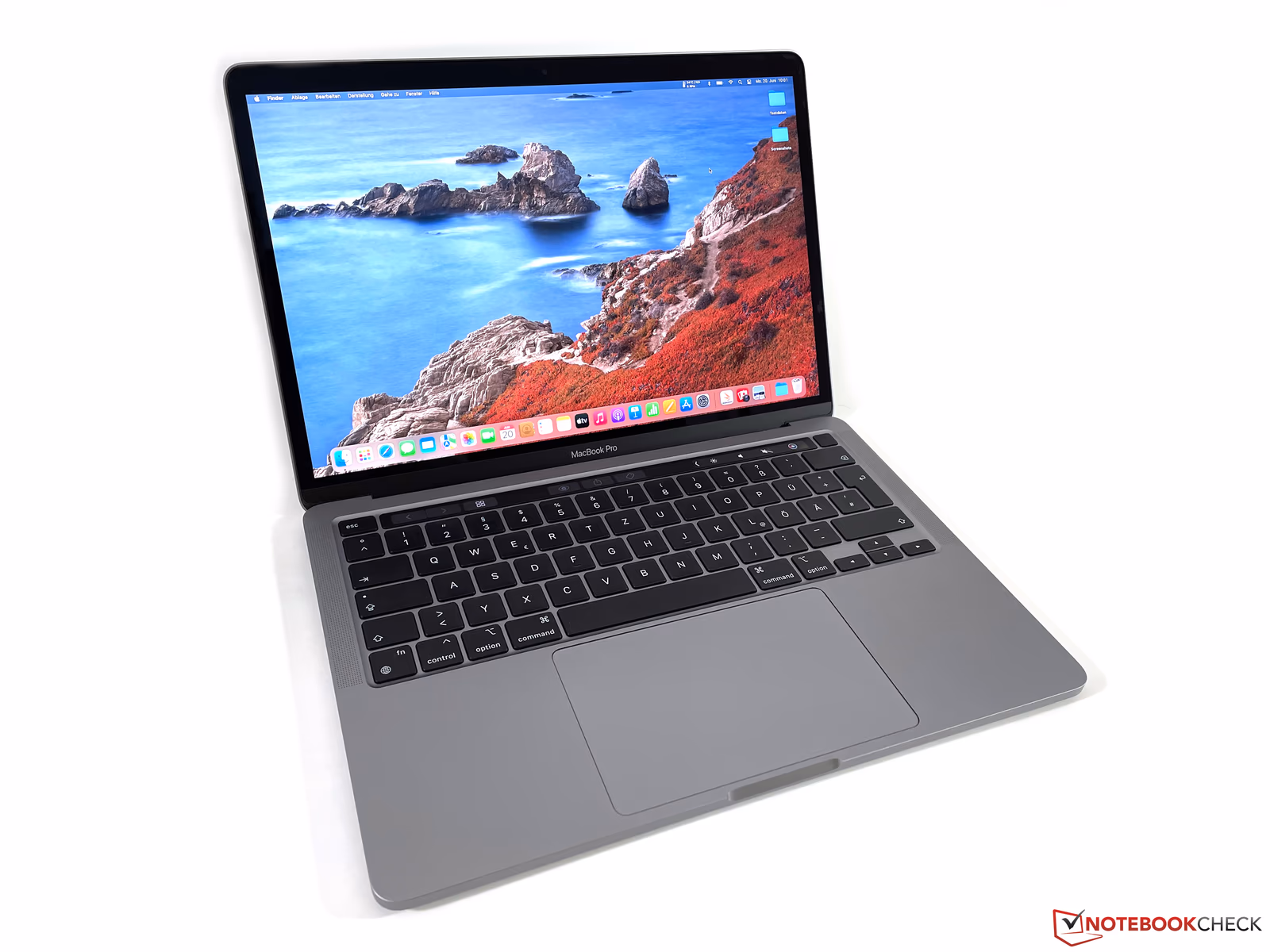 MacBook Pro 13 2022 M2 — ảnh chi tiết 02