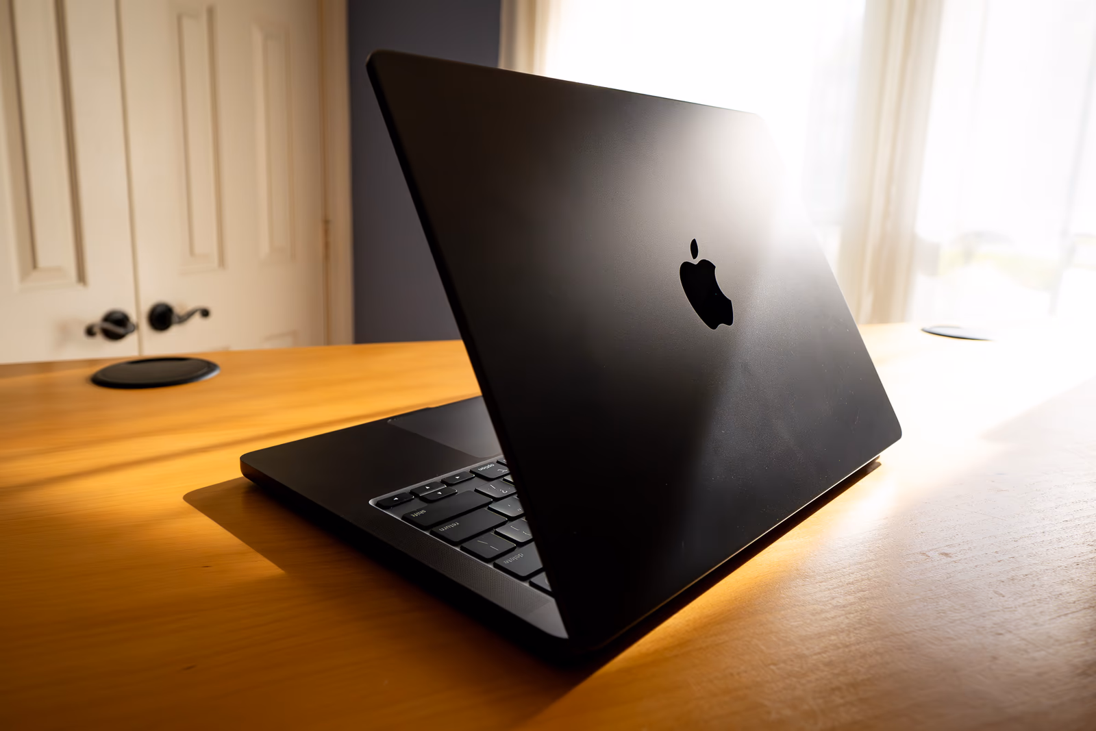 MacBook Pro 14 2024 M3 Pro — ảnh chi tiết 04