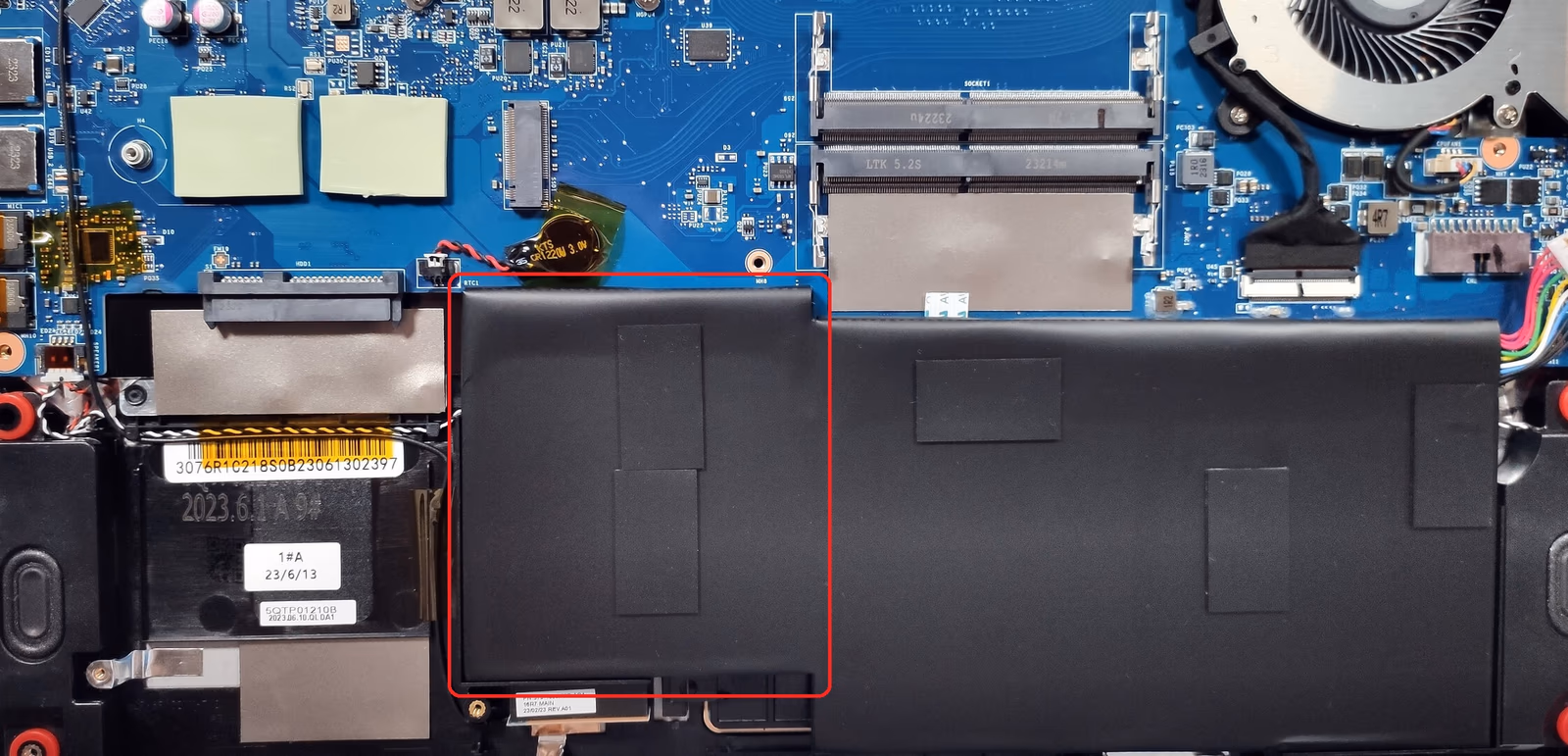 MSI GF63 Thin 11UC — ảnh chi tiết 04 MSI GF63 Thin 11UC — ảnh chi tiết 04