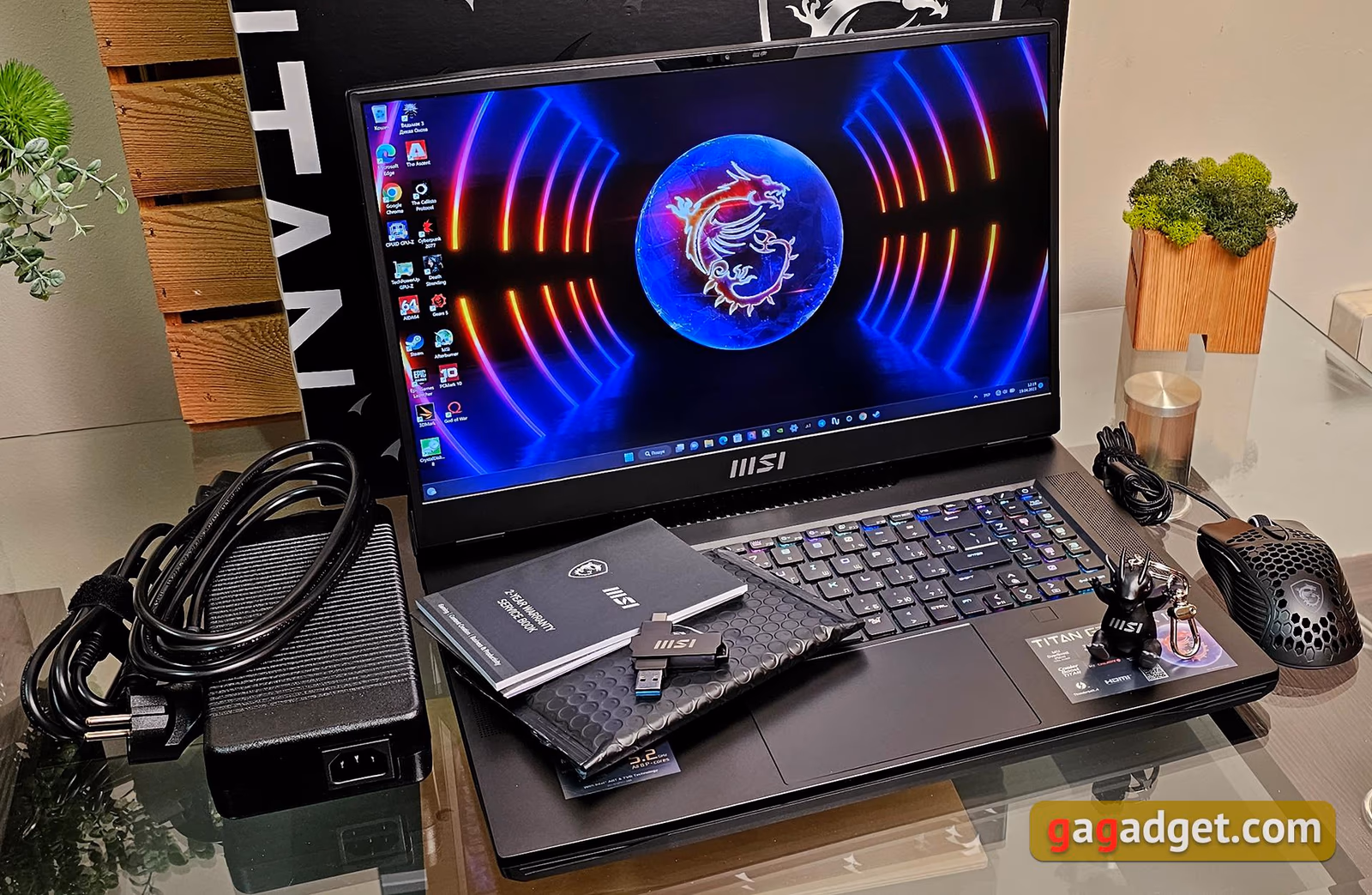 MSI Titan GT77 HX — ảnh chi tiết 04 MSI Titan GT77 HX — ảnh chi tiết 04