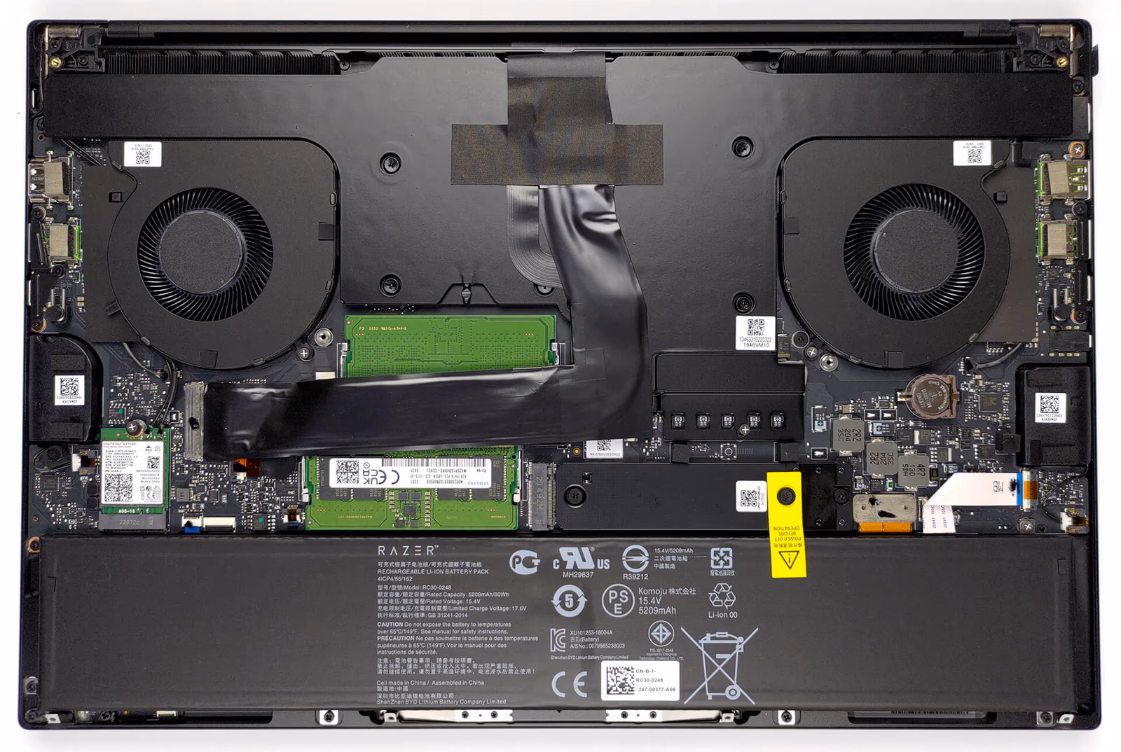 Razer Blade 15 — ảnh chi tiết 01 Razer Blade 15 — ảnh chi tiết 01